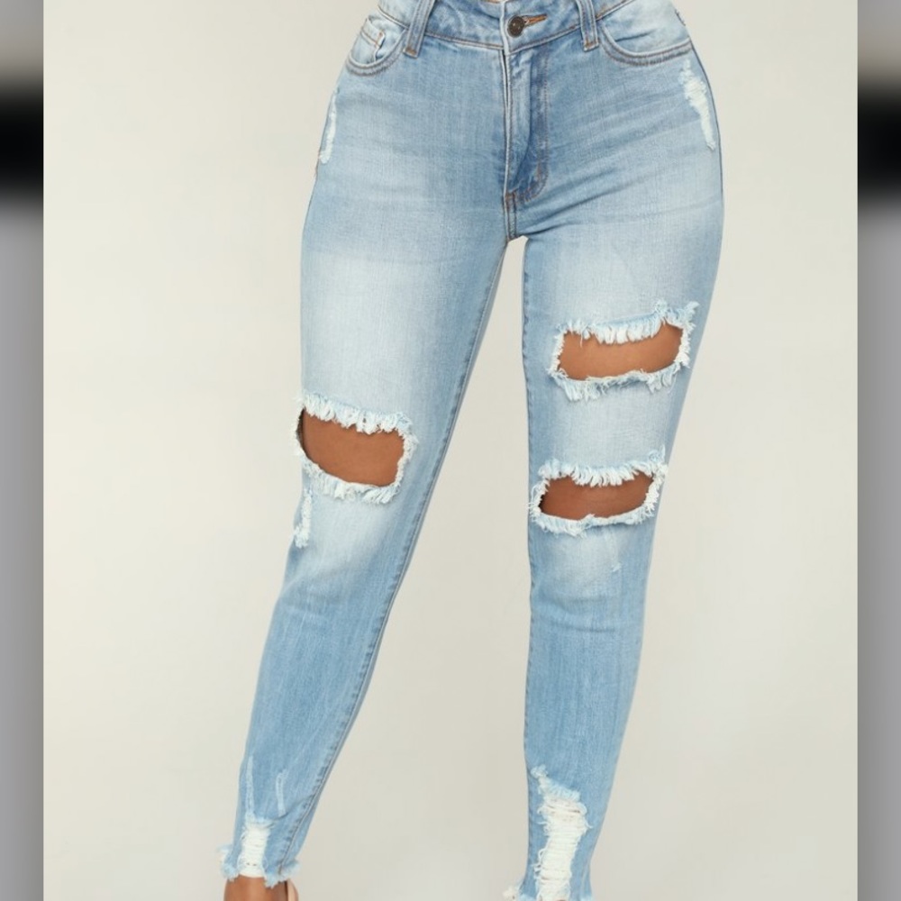 FN “Colombian Nights Ankle Jeans” -Light Blue Wash